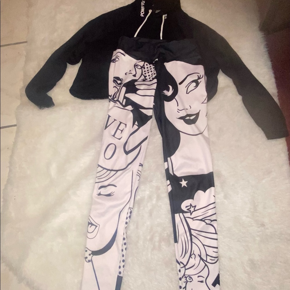 Stretch pants Long sleeve crop top